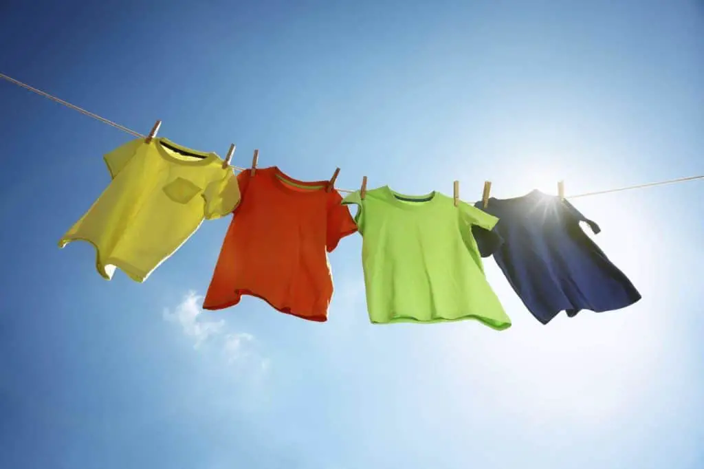 drying-wet-clothes-endothermic-example