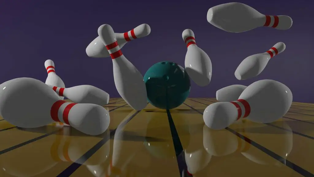 bowling-ball-rolling-on-lane